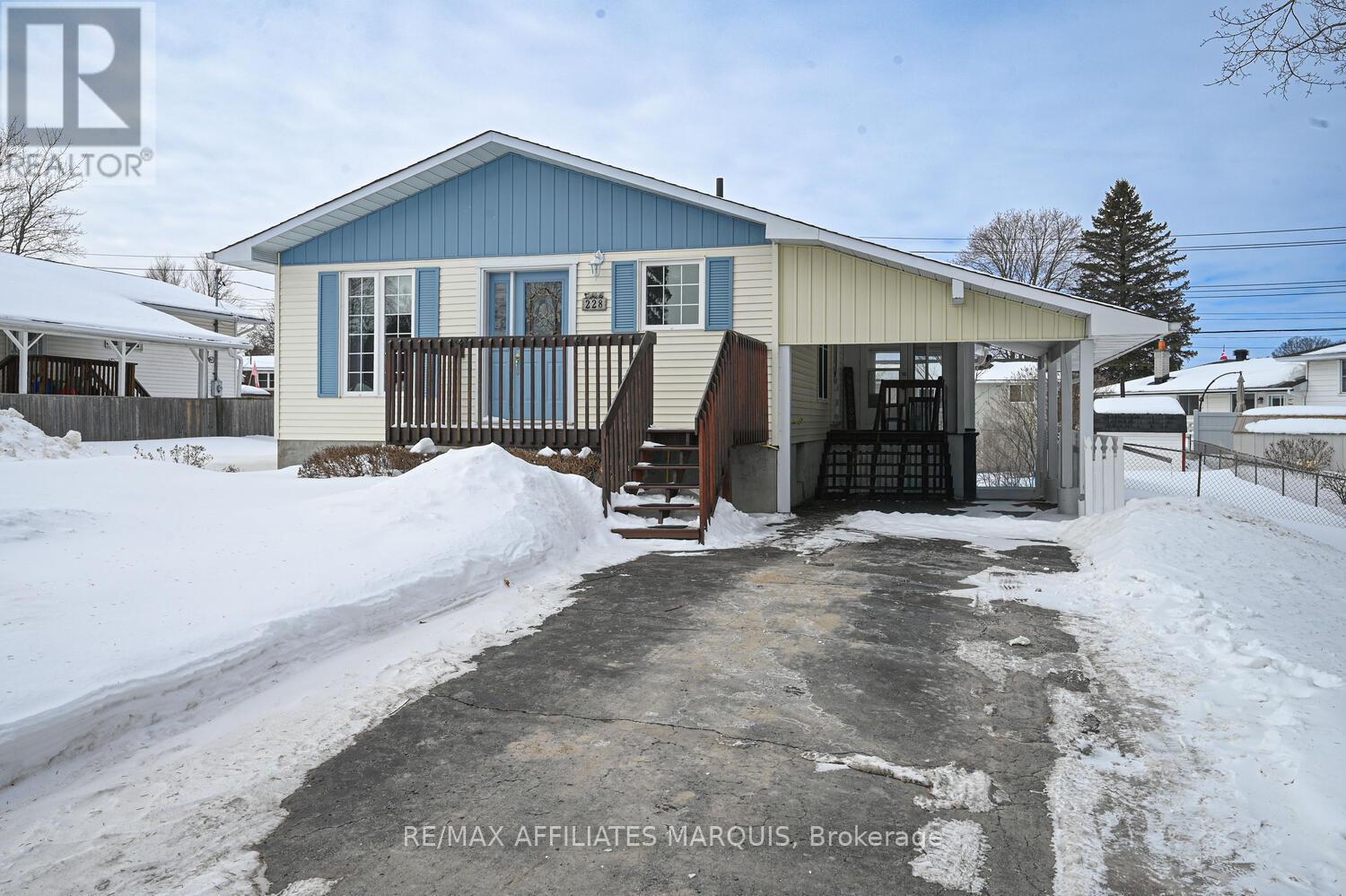 228 BROCKVILLE STREET