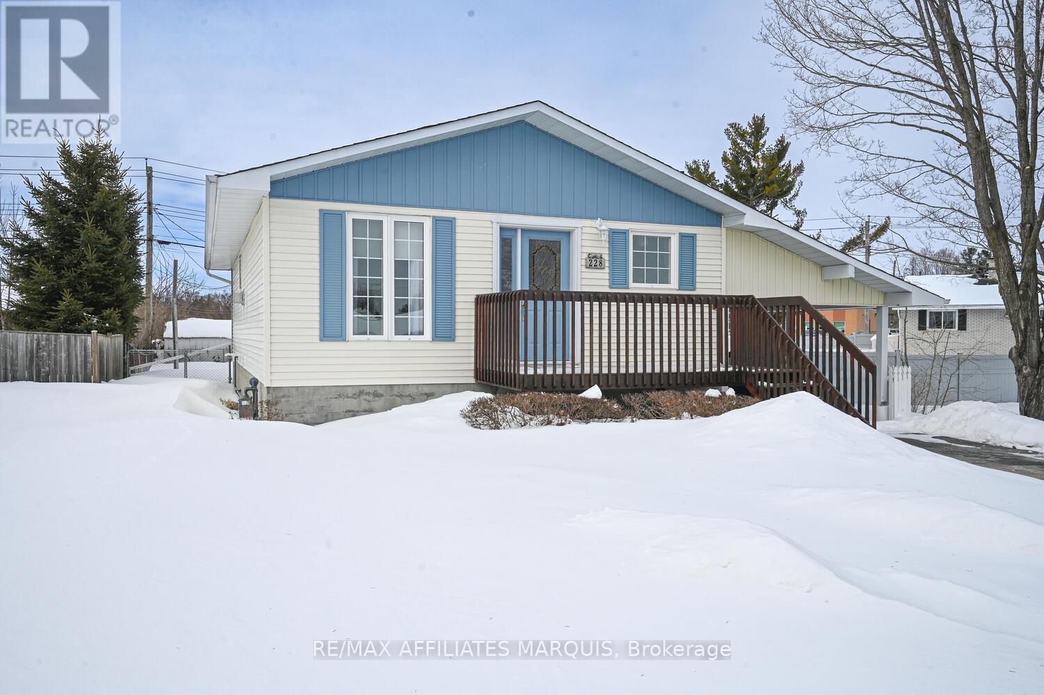 228 BROCKVILLE STREET