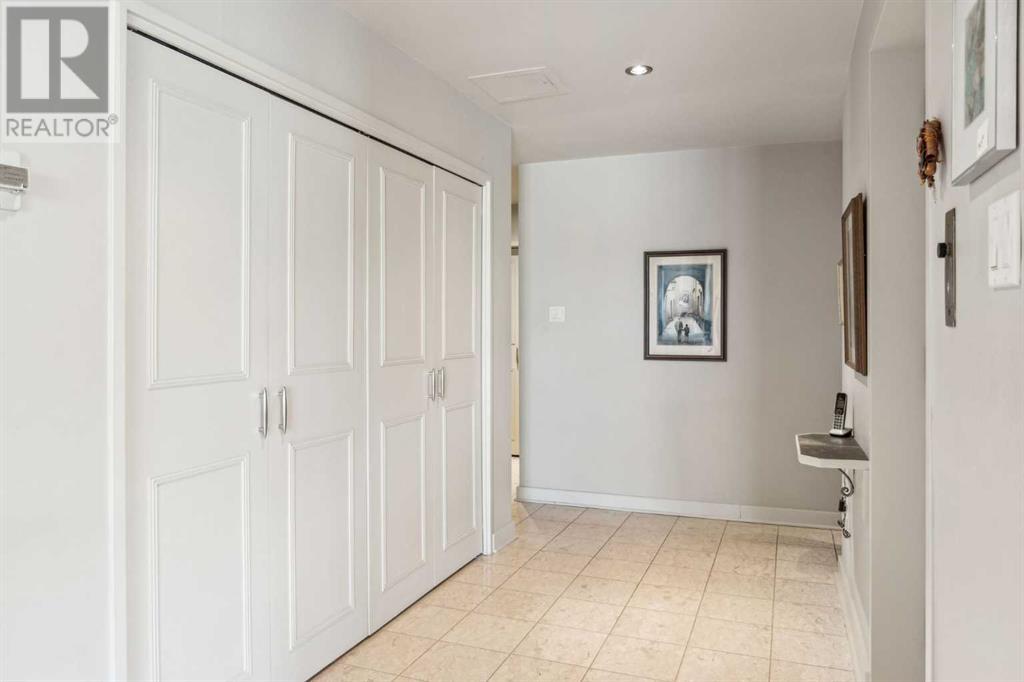 3N, 222 Eagle Ridge Drive SW