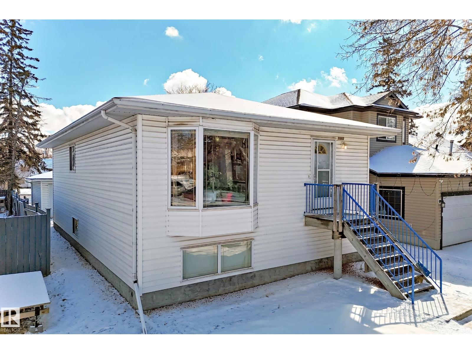 11913 80 ST NW