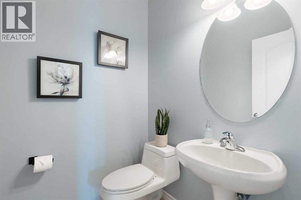 142 Coopers Bay SW