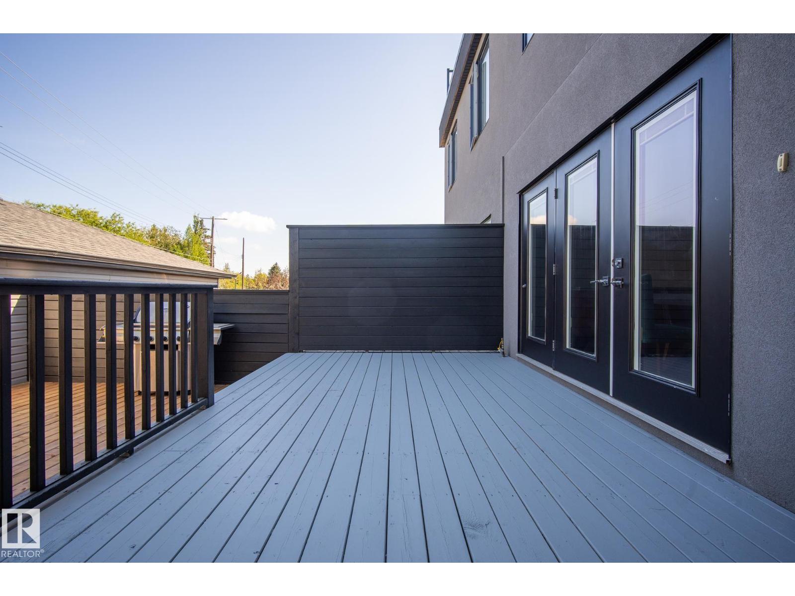 11426 71 AV NW