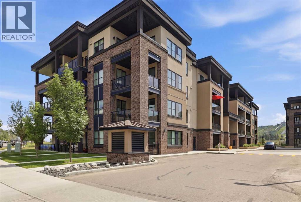1402, 80 Greenbriar Place NW