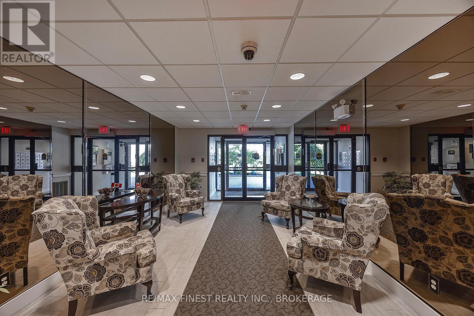 405 - 649 DAVIS DRIVE