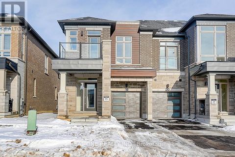 18 MACE AVENUE Richmond Hill ON L4E1K8