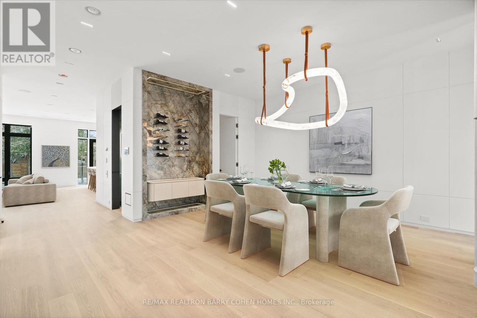 595 BROADWAY AVENUE