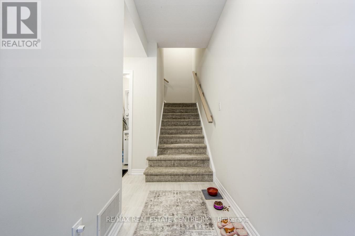 128 - 10 BIRMINGHAM DRIVE