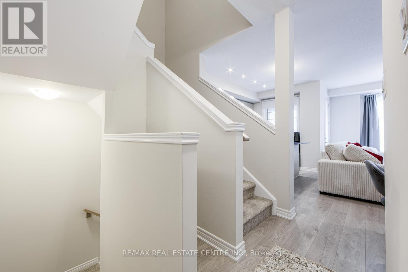 128 - 10 BIRMINGHAM DRIVE