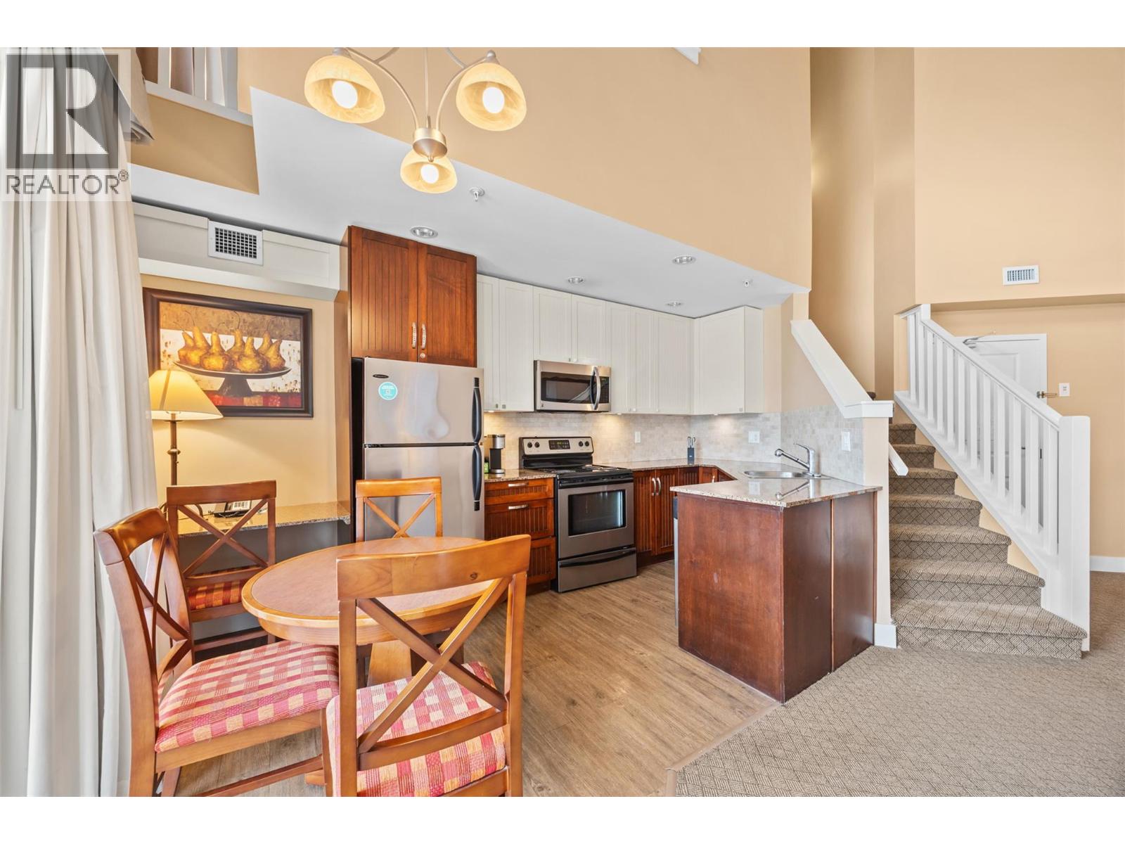 12811 Lakeshore Drive S Unit# 633/634