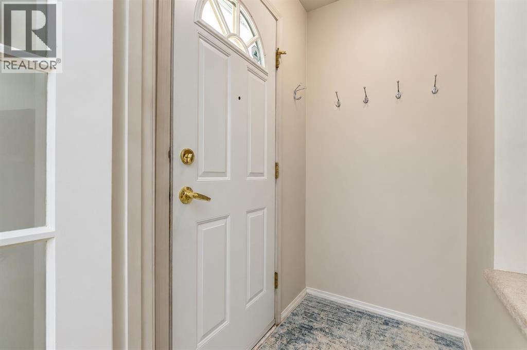 383 Killarney Glen Court SW