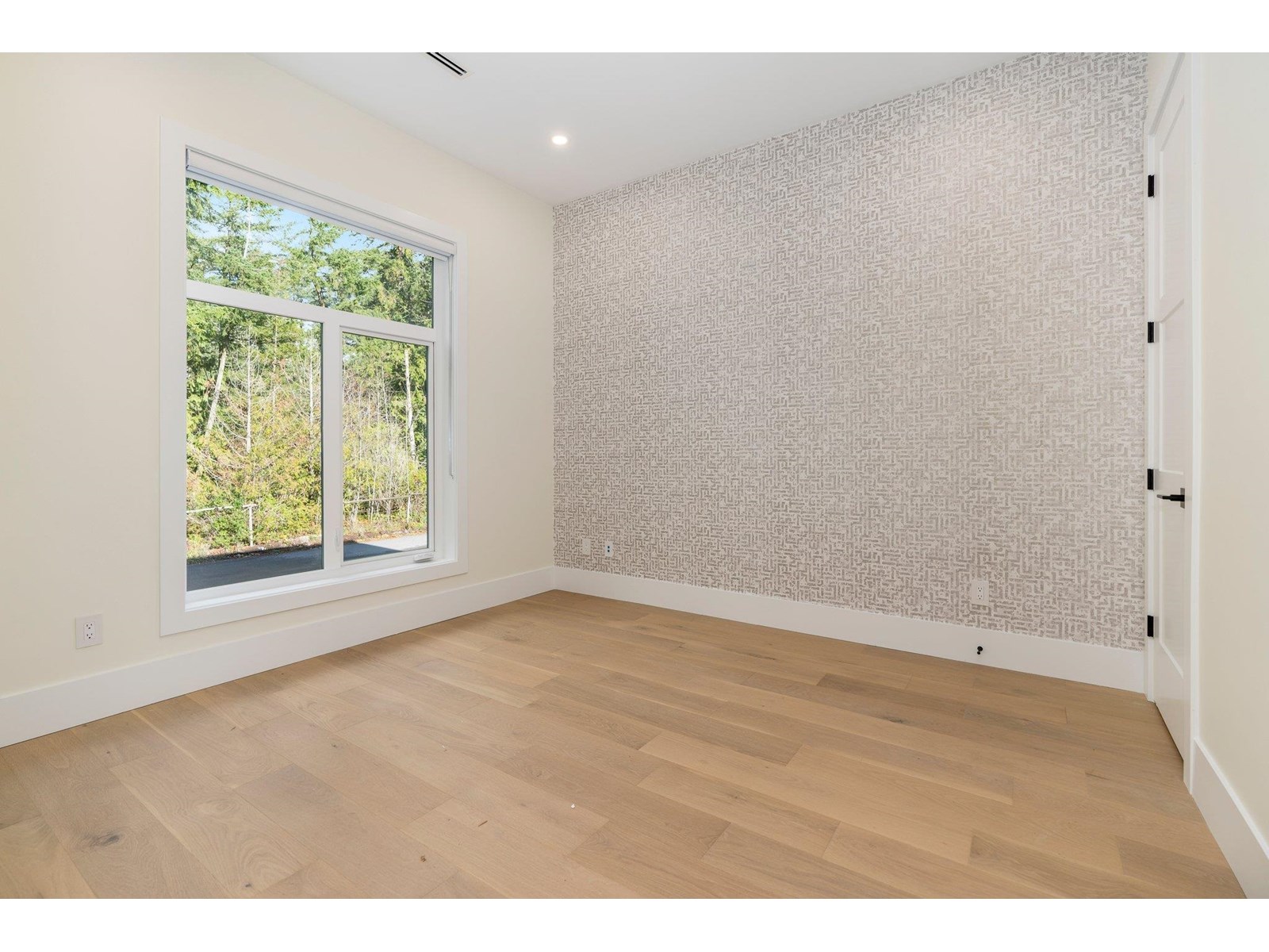 20070 27A AVENUE