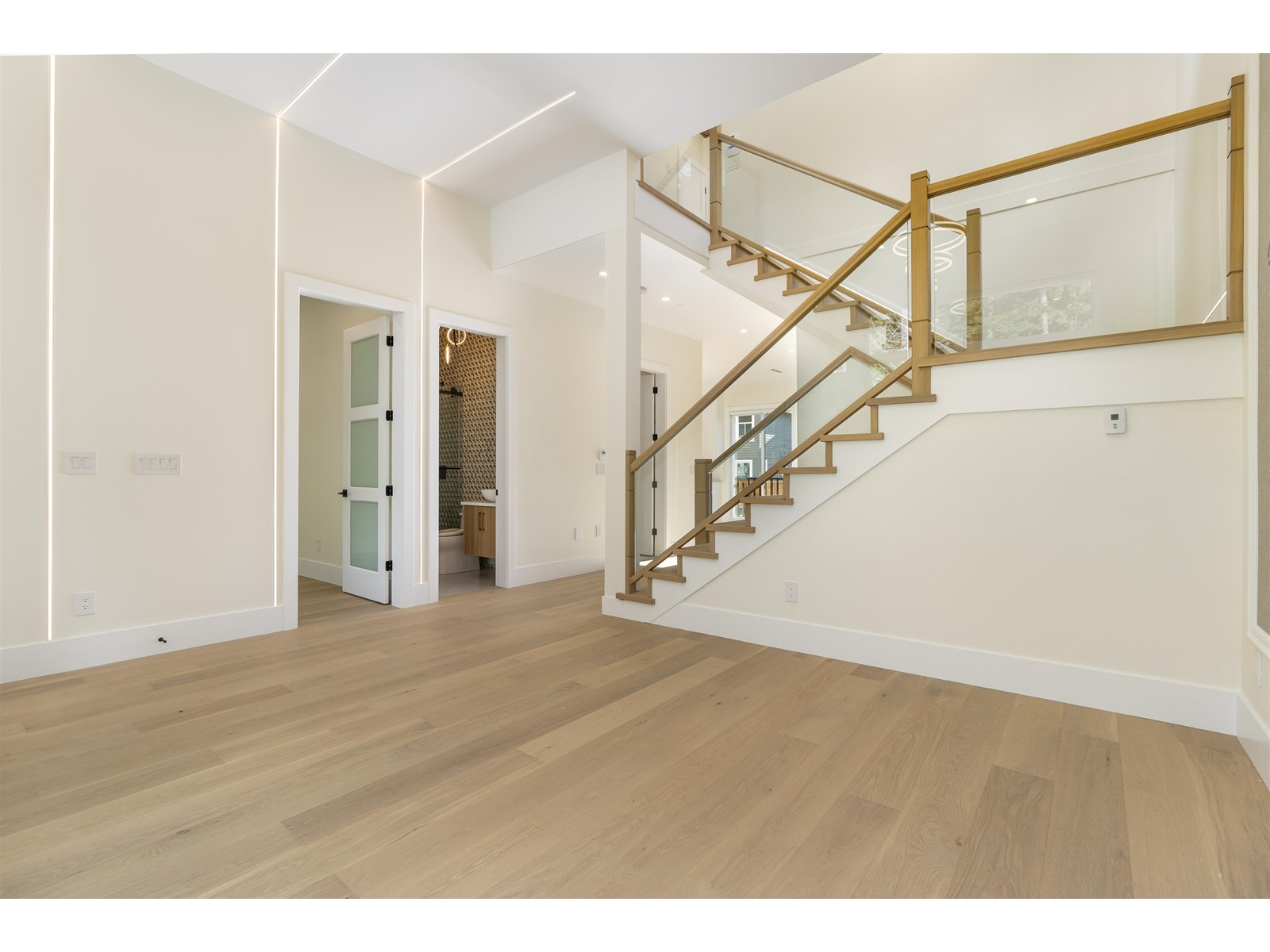 20070 27A AVENUE