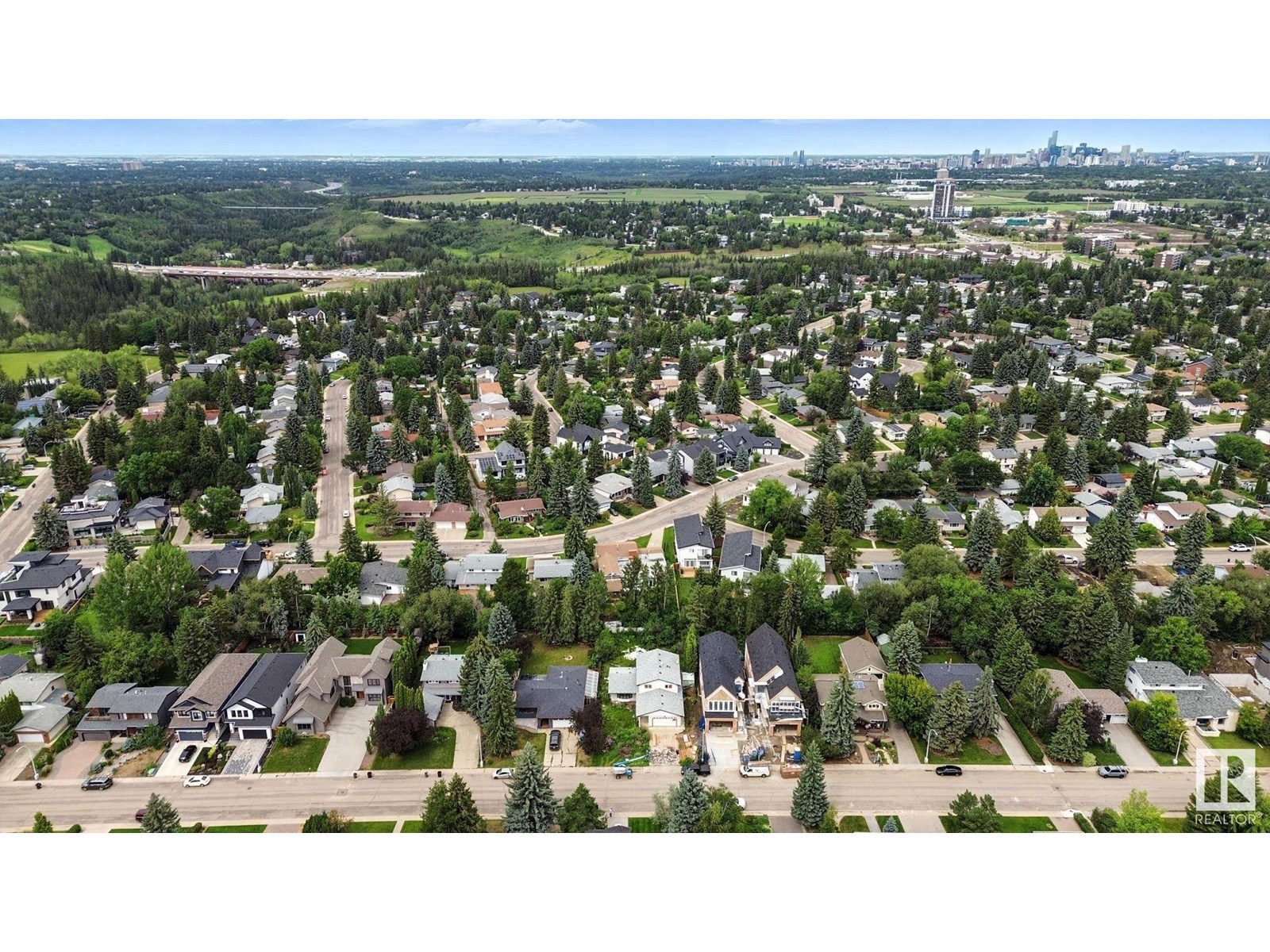 12416 39 AV NW