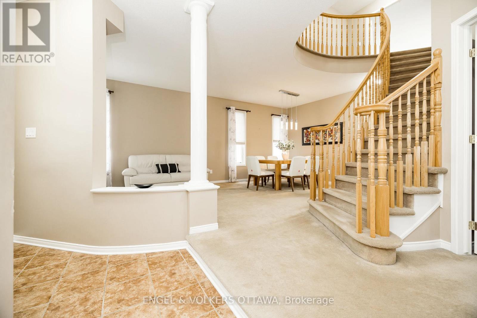 166 MACARA CRESCENT