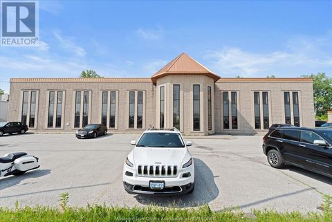 1821 PROVINCIAL ROAD Windsor ON N8W5V7