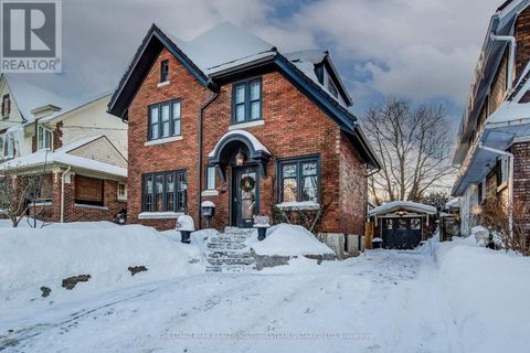 107 EARL STREET Kitchener ON N2M2V8