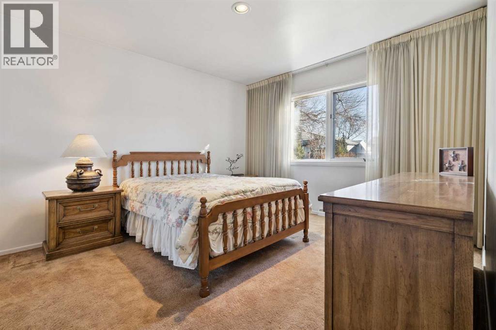 34 Rosery Drive NW