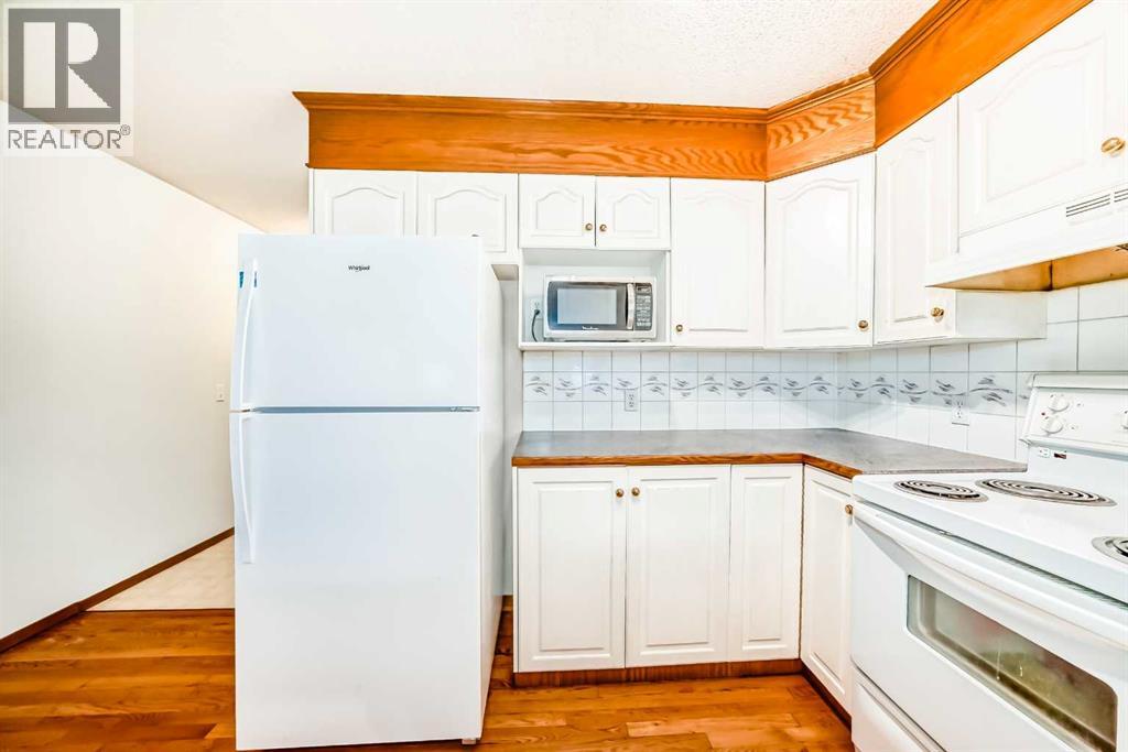 1, 2,,3, 642 Mcdougall Road NE