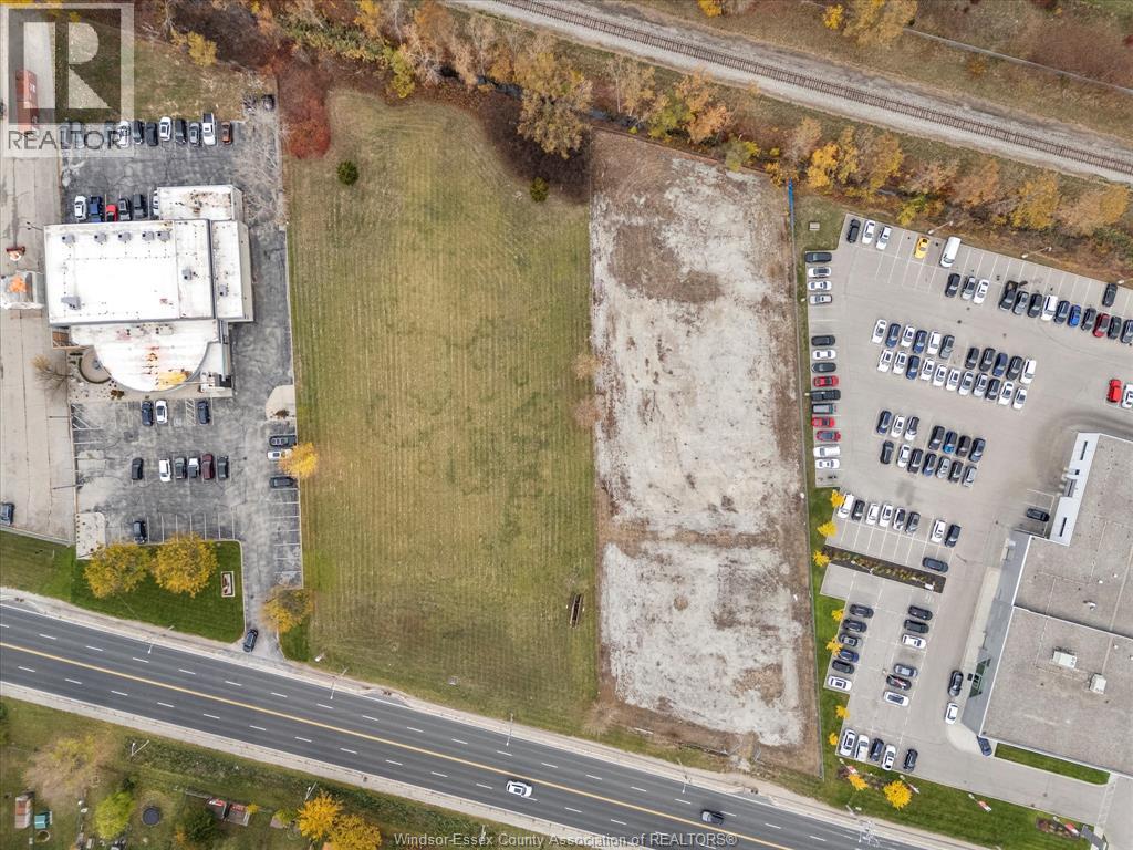 10982 TECUMSEH ROAD East