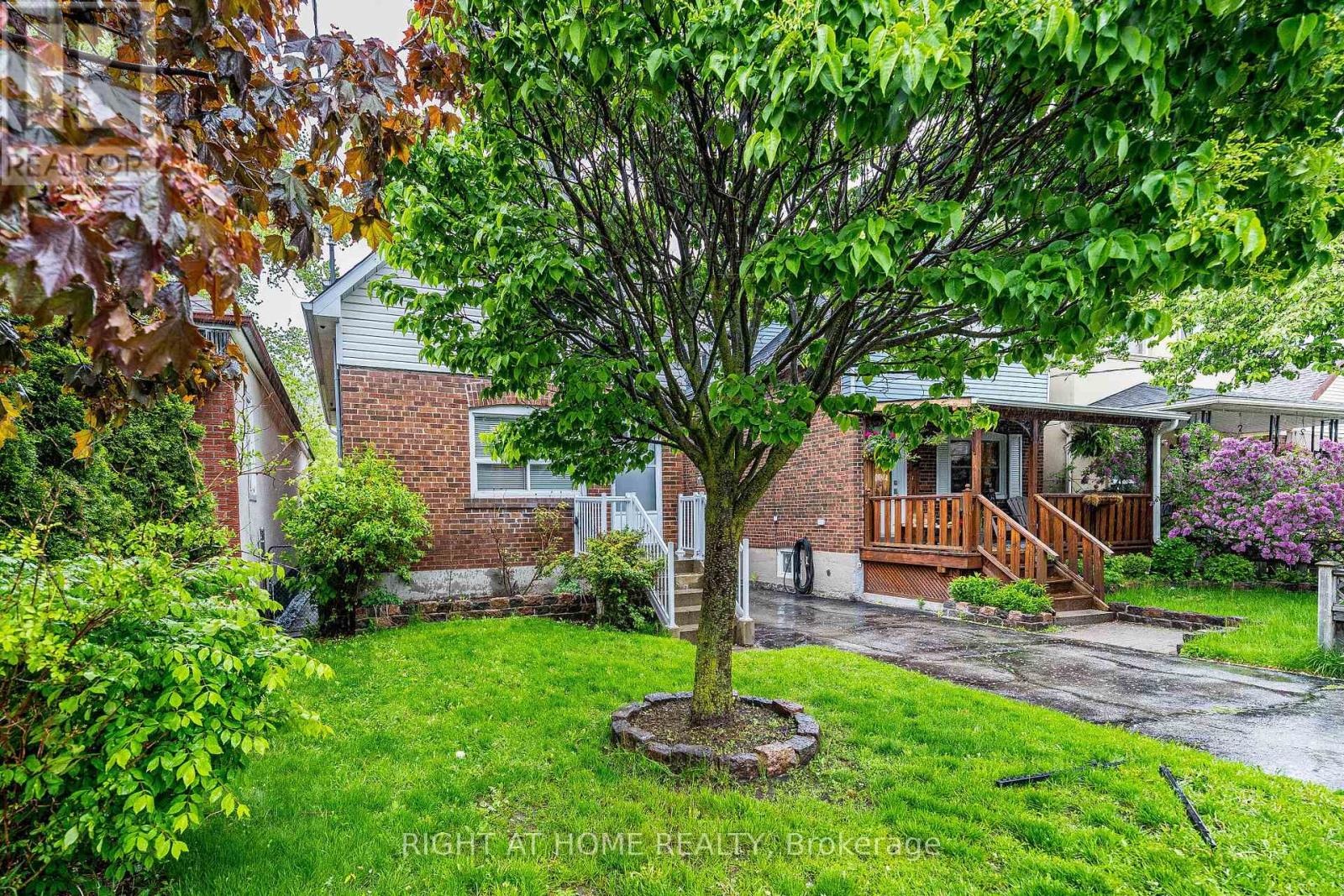8 SAVOY AVENUE