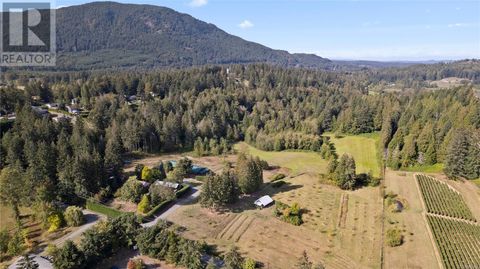 7661 Mays Rd Duncan BC V9L6A8