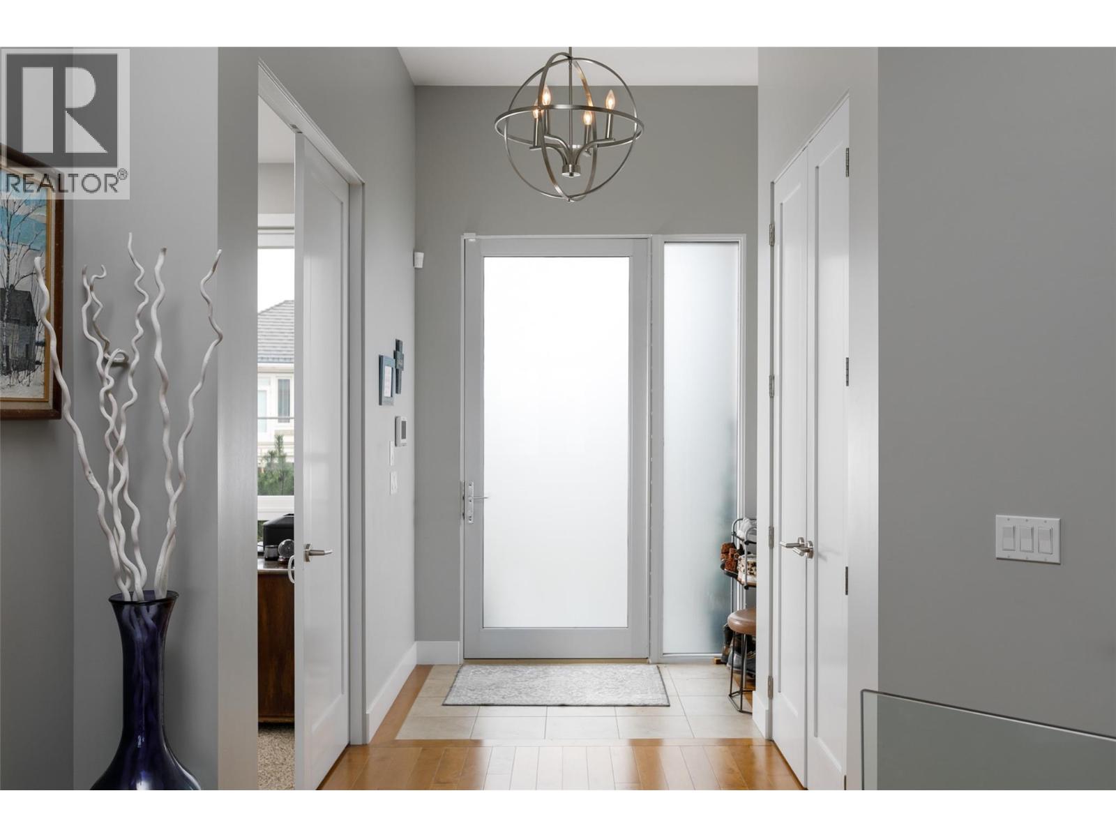 5342 Signet Crescent