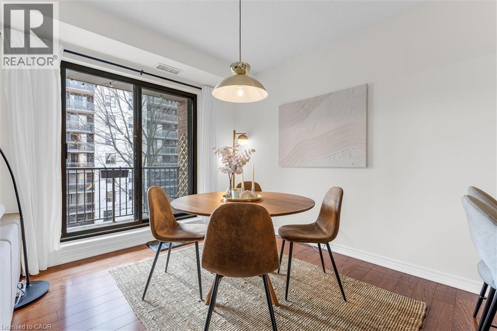 47 CAROLINE Street N Unit# 409