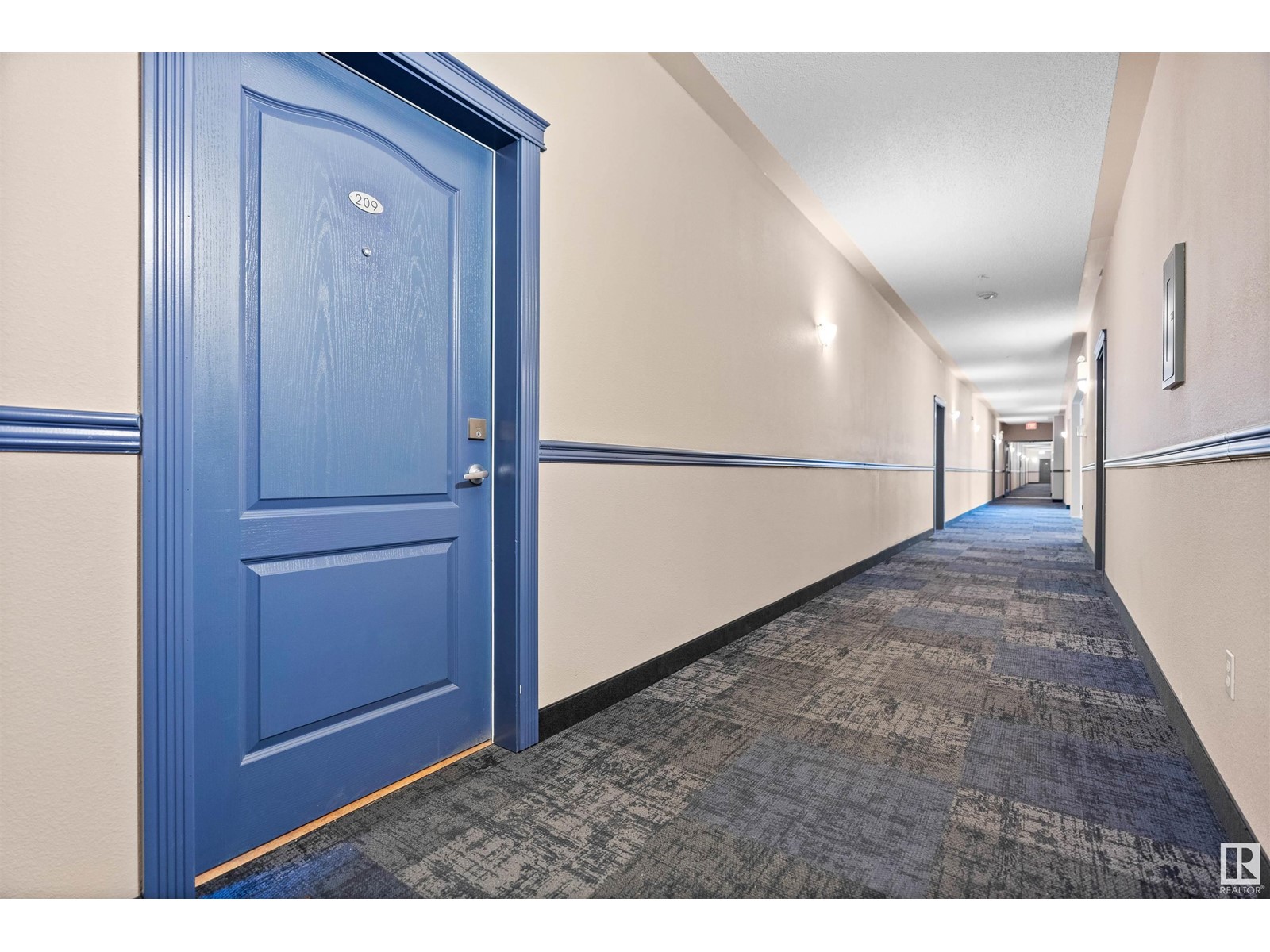 #209 155 EDWARDS DR SW