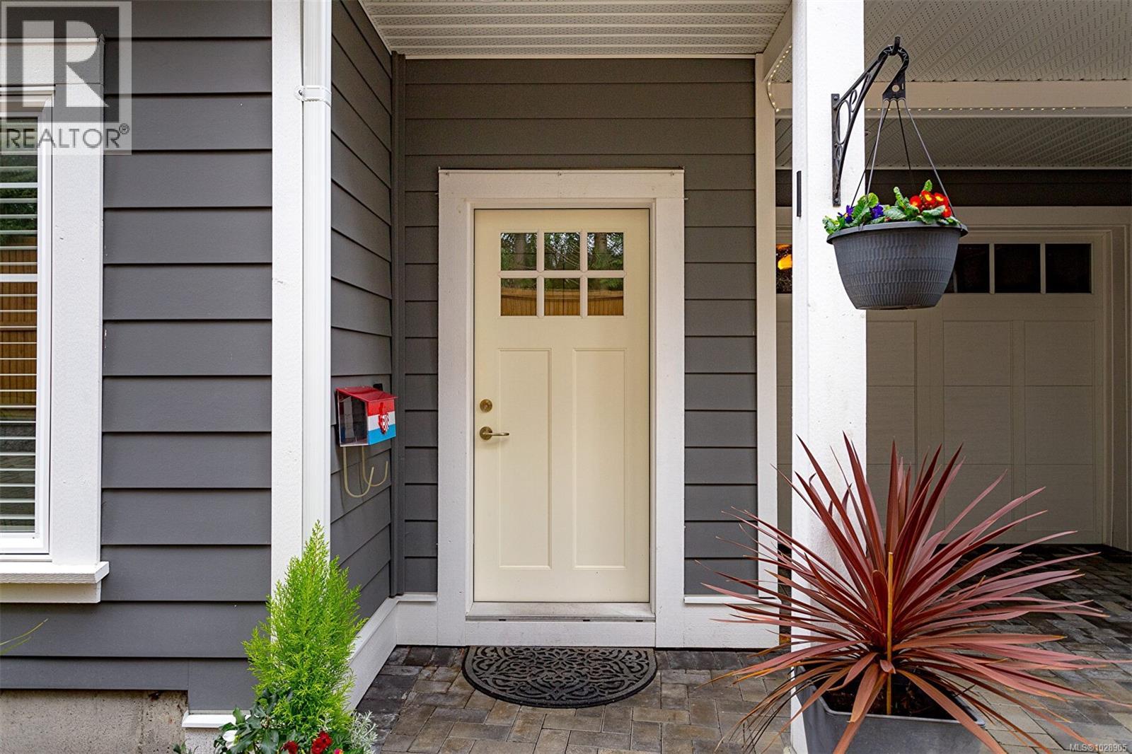 1 10529 McDonald Park Rd