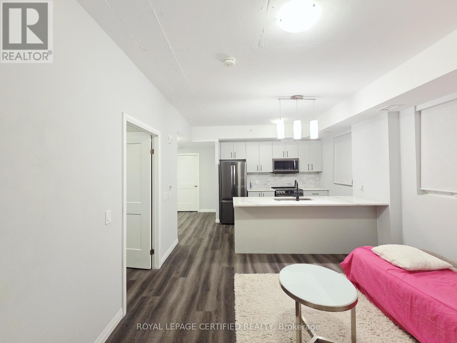 1502 - 108 GARMENT STREET