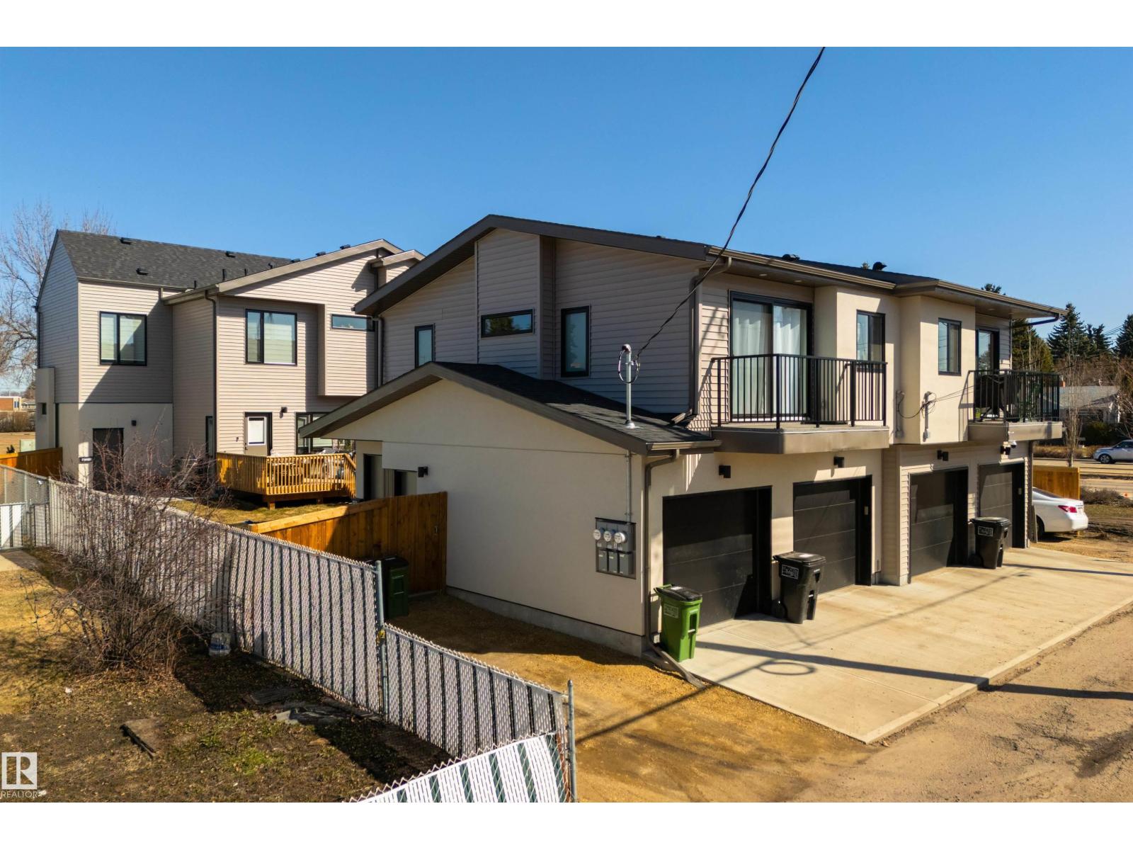 8311 & 8313 76 AV NW