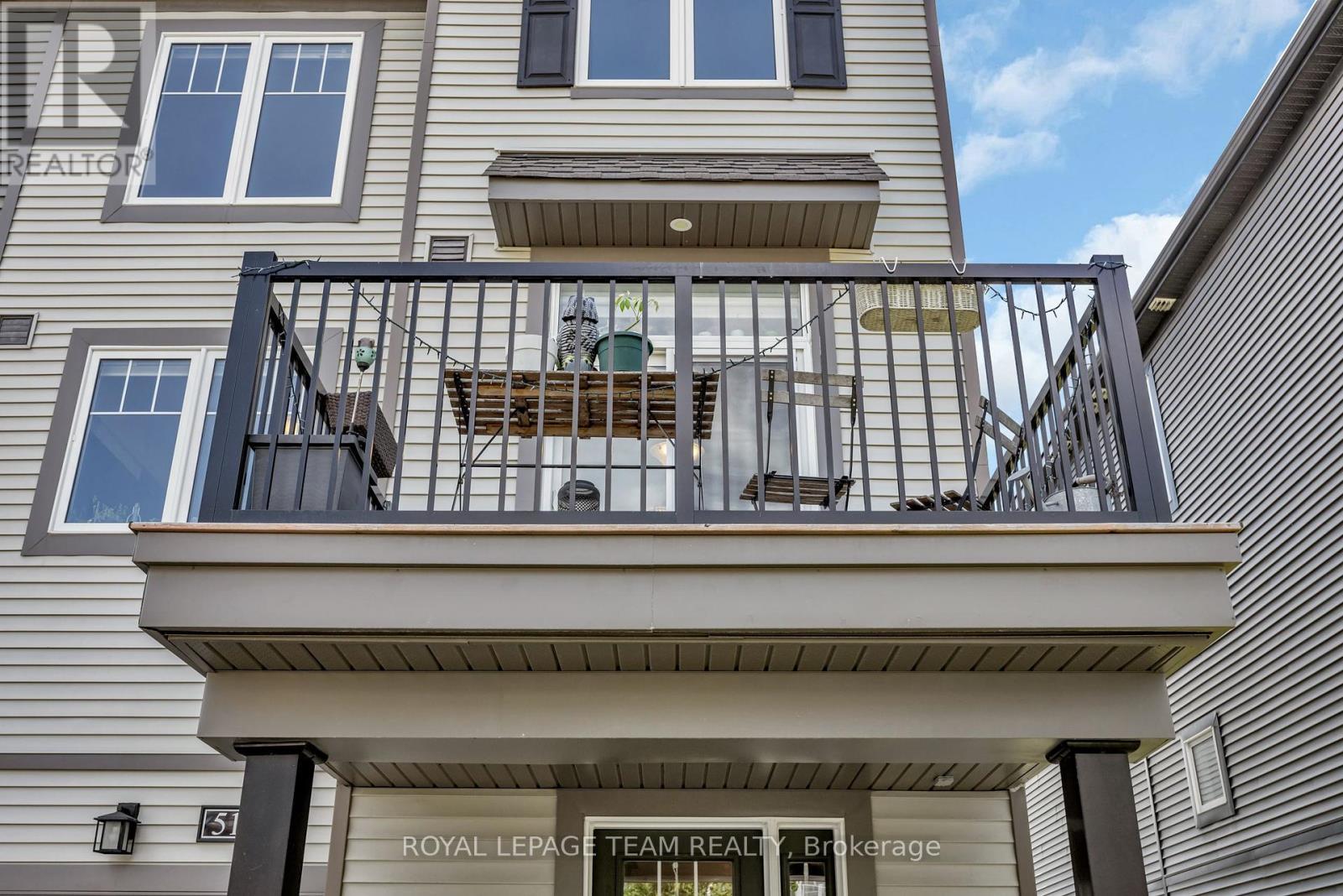 515 CLEMENCY CRESCENT