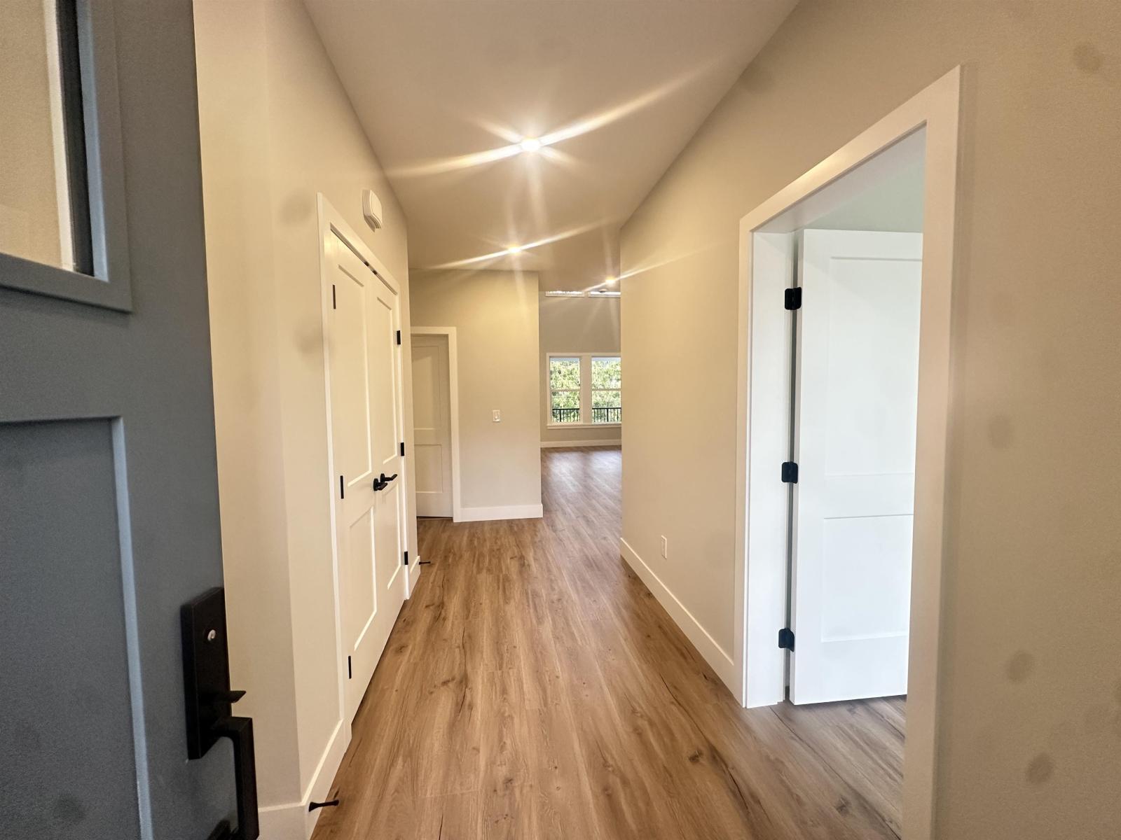 1973 SPARROW HAWK PLACE|Mt Woodside