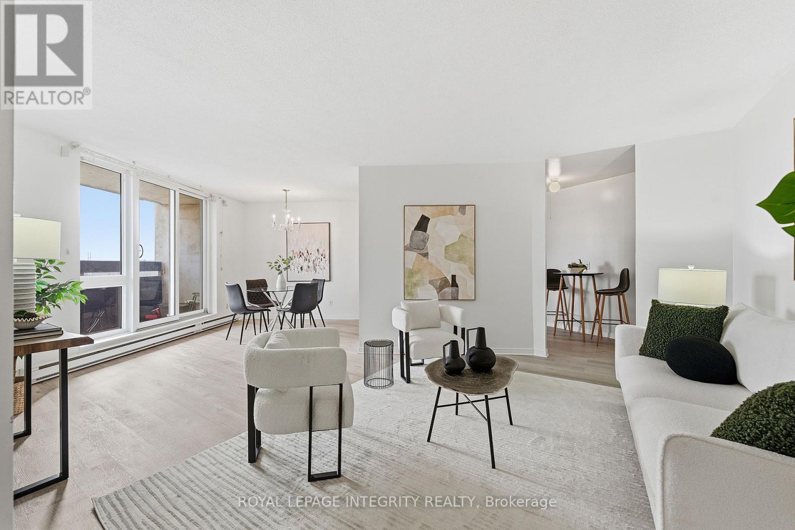 401 - 2000 JASMINE CRESCENT