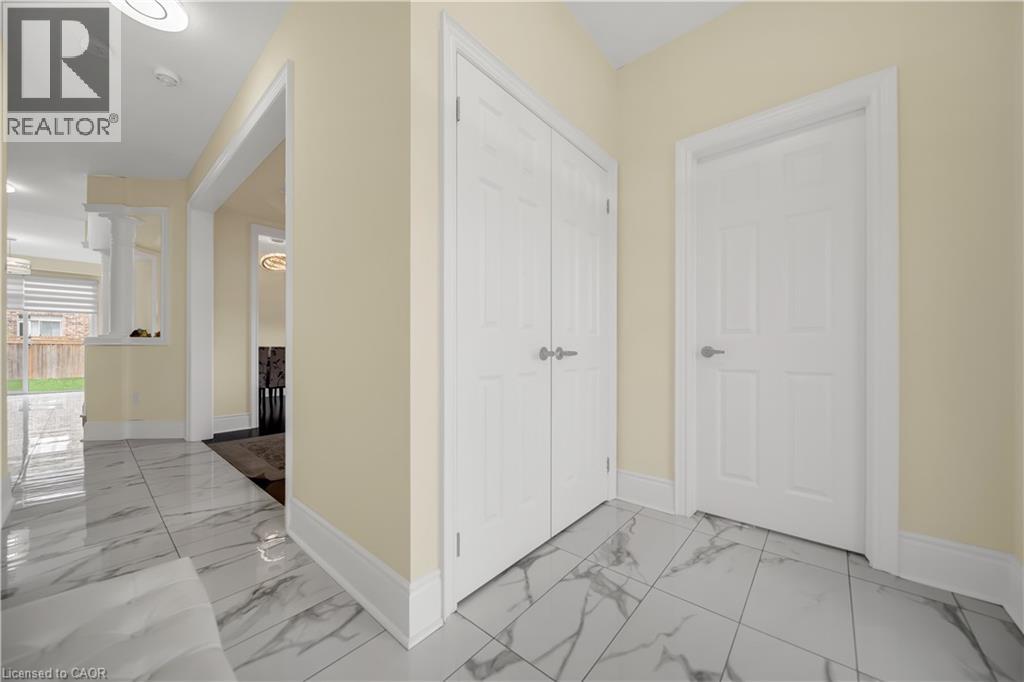 1161 UPPER THAMES Drive