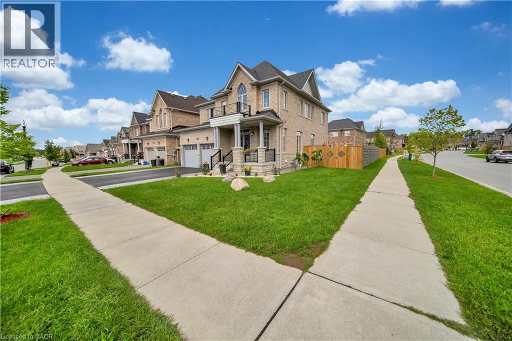 1161 UPPER THAMES Drive