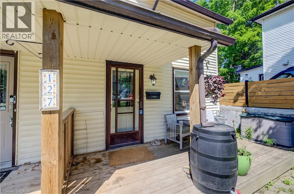 127 HENDERSON Street