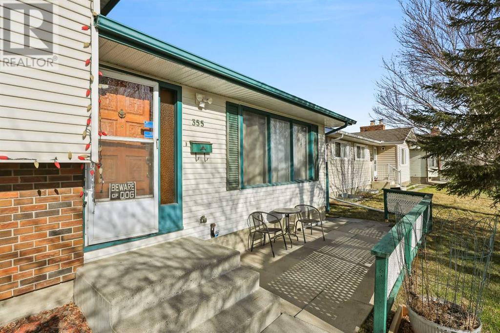 355 Pinewind Road NE