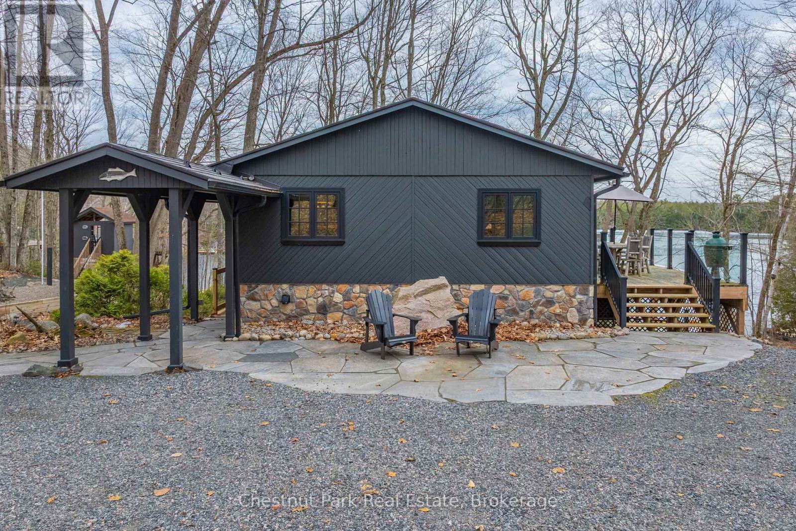 305 SALMON LAKE ROAD