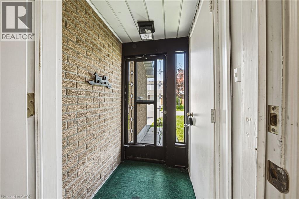 467 WOODVIEW Road Unit# 5