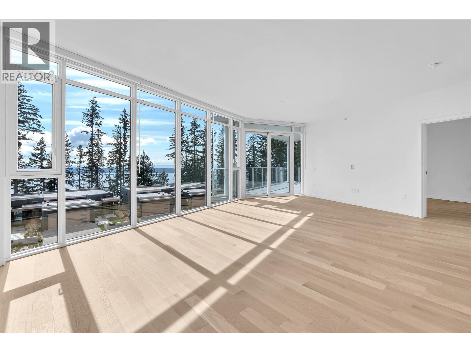 403 3963 UPLANDS WAY