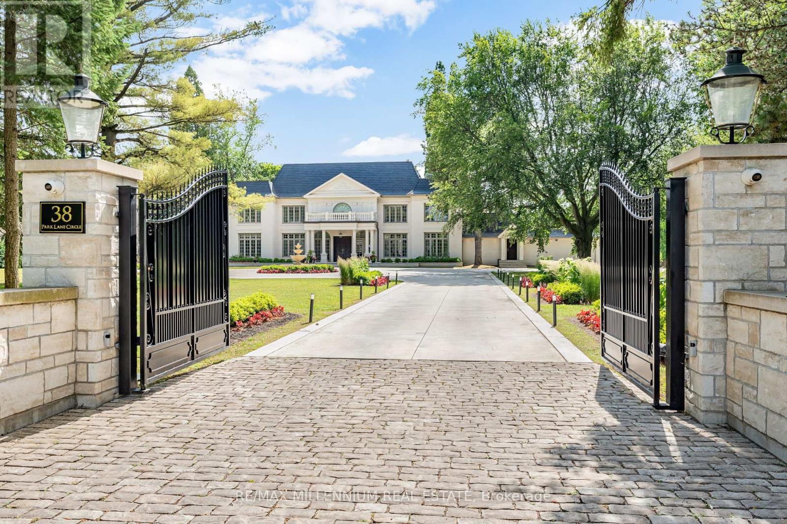 38 PARK LANE CIRCLE