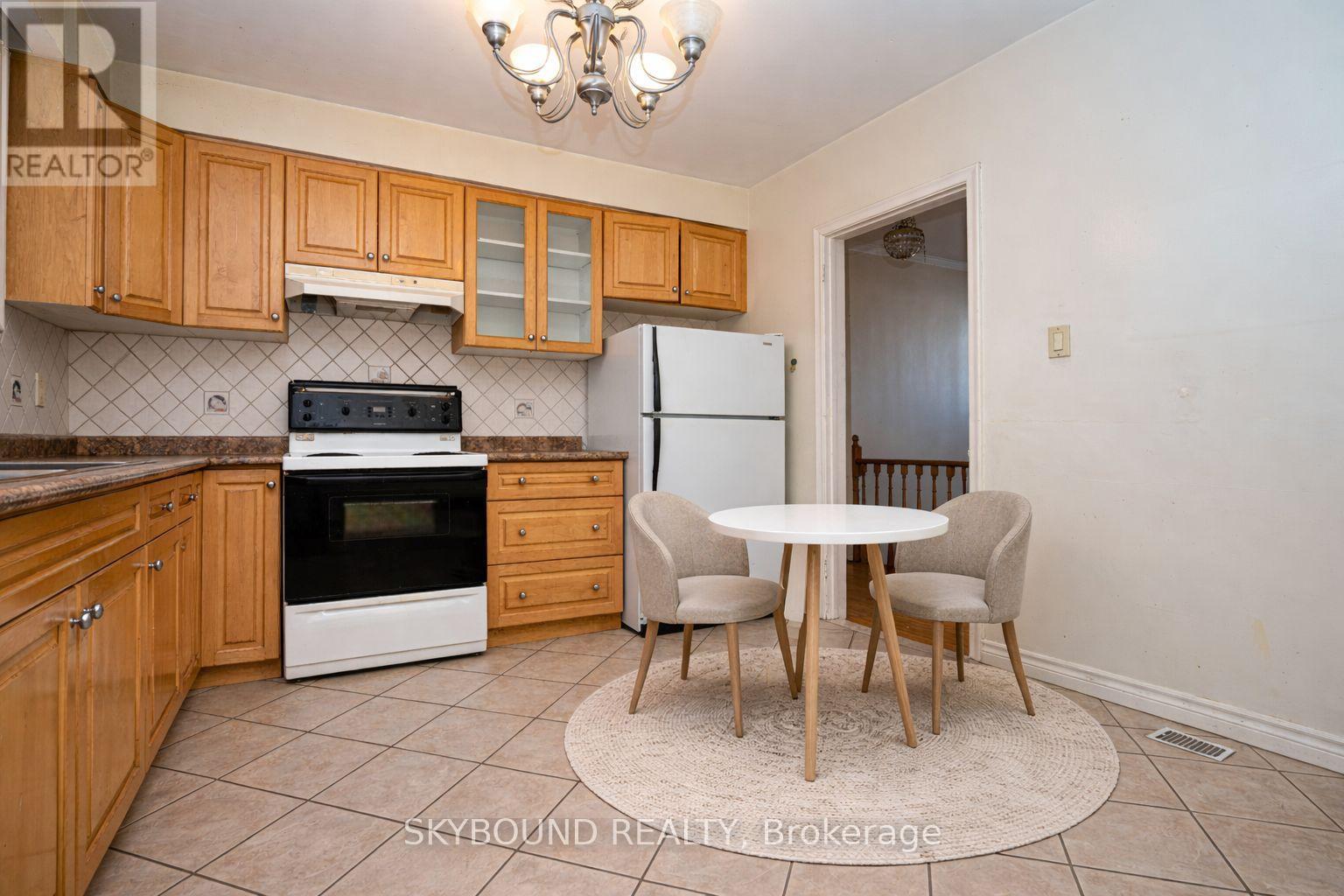 9 CARONPORT CRESCENT