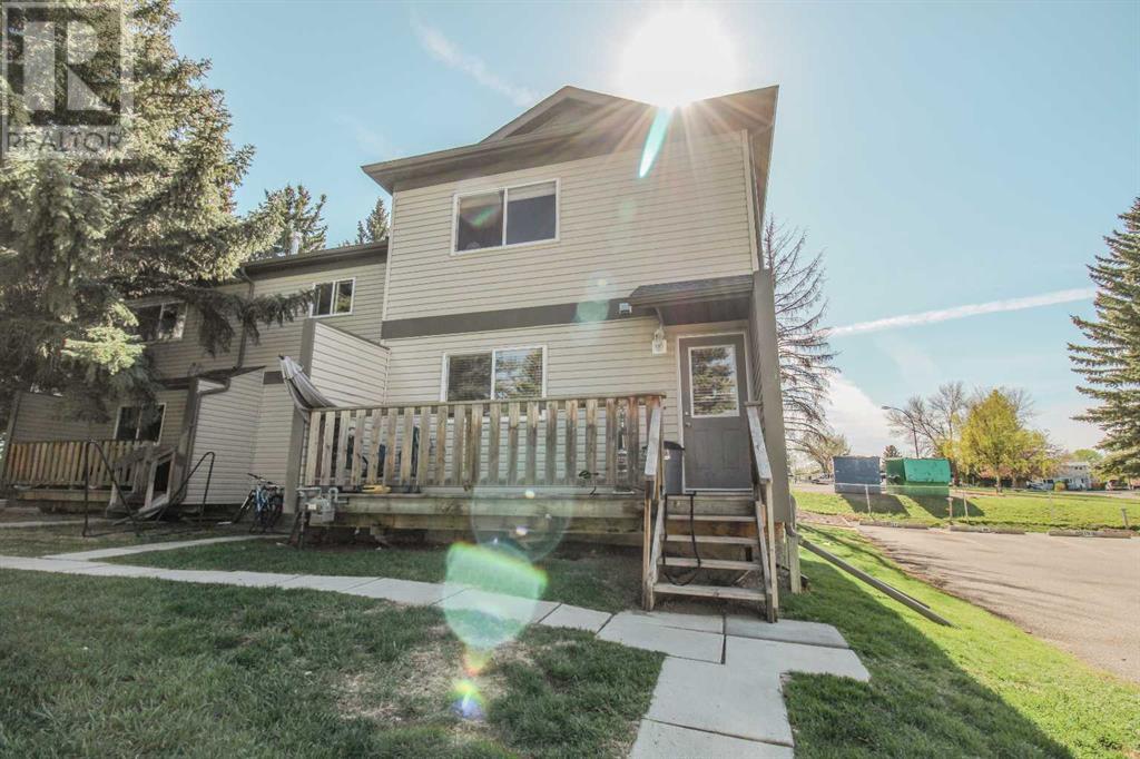 17, 275 Columbia Boulevard W