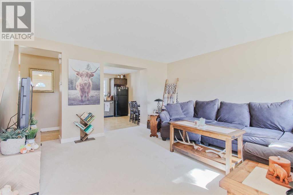 17, 275 Columbia Boulevard W