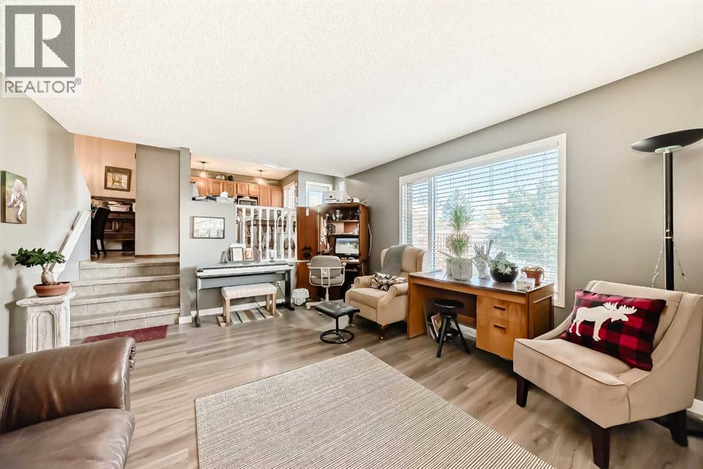 20 Rivergreen Crescent SE