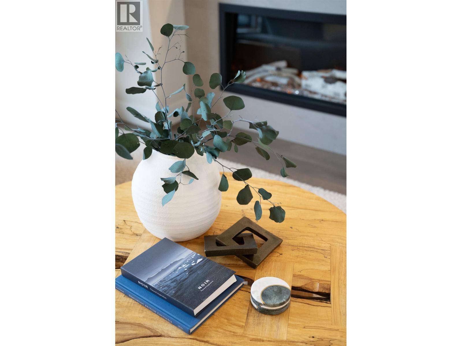 1201 2785 LIBRARY LANE