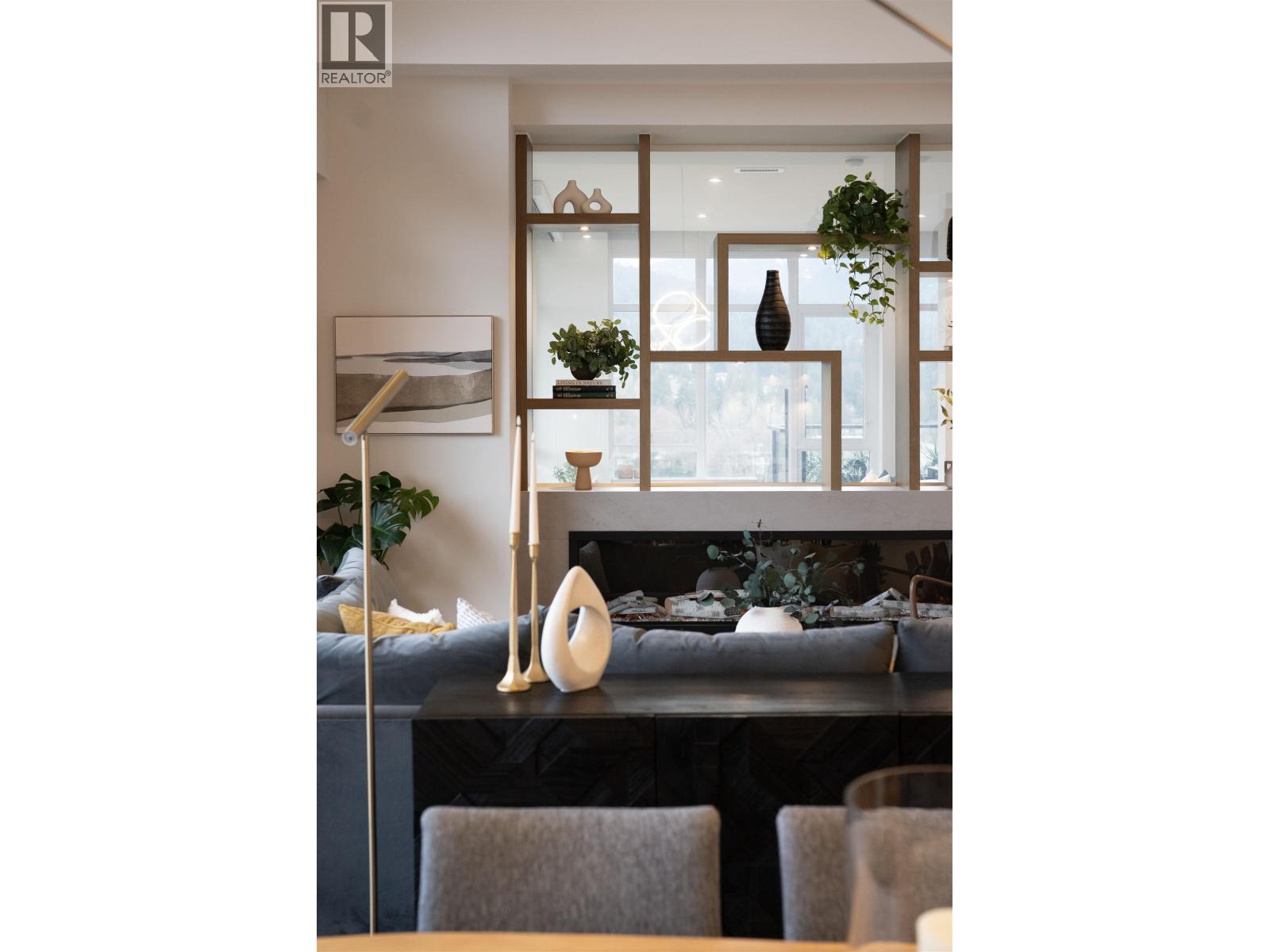 1201 2785 LIBRARY LANE