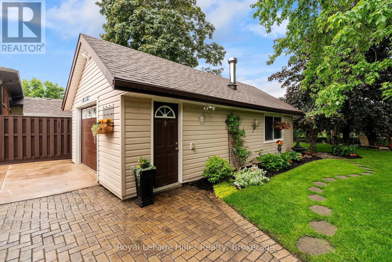 59 BRIARHILL DRIVE