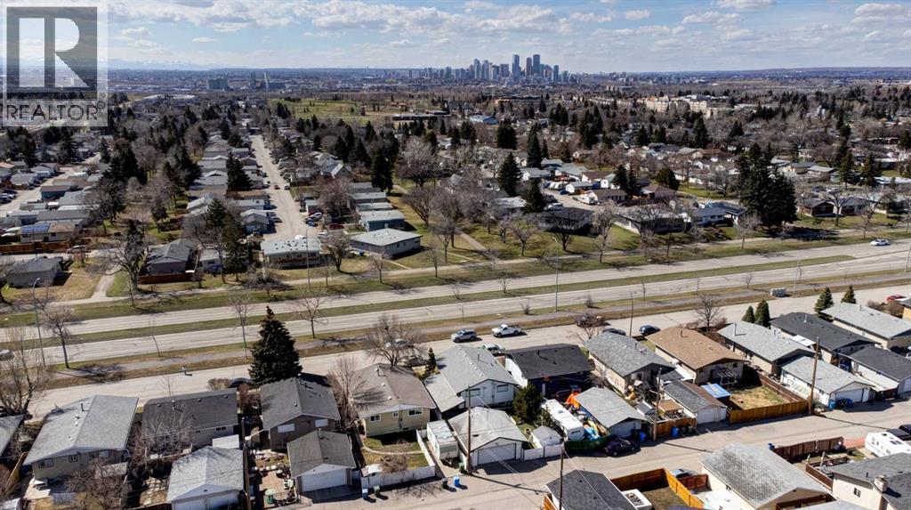 99 Dovercliffe Way SE